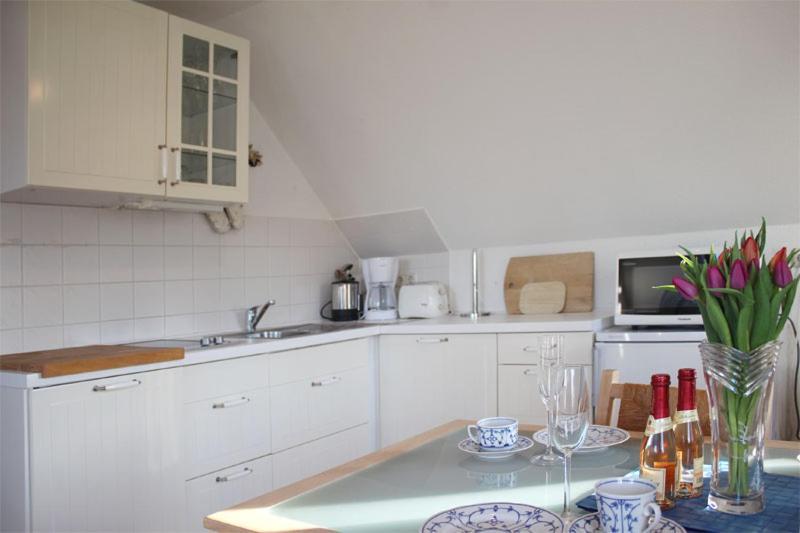 Fewo-Perner Meerblick Kuehlungsborn Ngoại thất bức ảnh